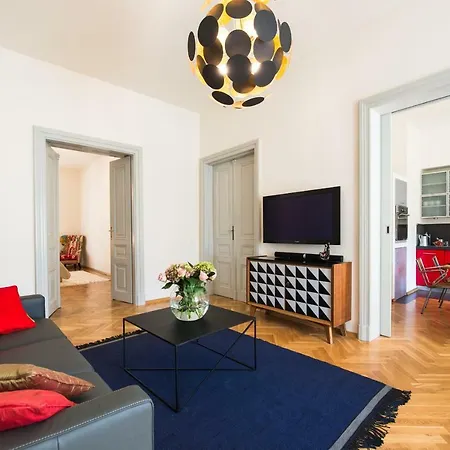 Luxury In The Centre Of Cracow Apartment